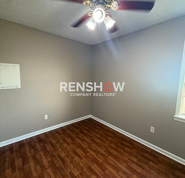584 Lark St — Photo 27