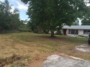 2040 Camellia Dr, Indian Lake Estates, FL 33855