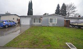1st image of 440 Olive St