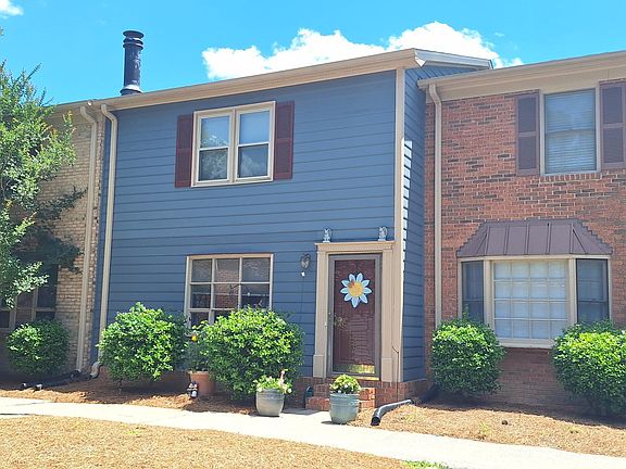 2nd image of 101 Laura Ln