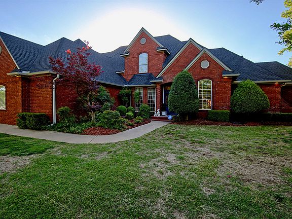 3rd image of 2901 Timber Ridge Dr