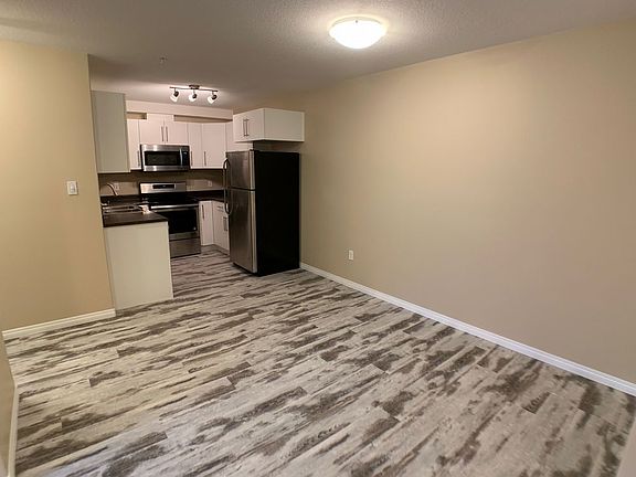 4th image of 200 Lougheed Dr #1114