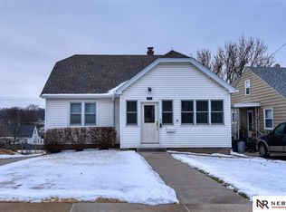 4923 Hickory St, Omaha, NE 68106