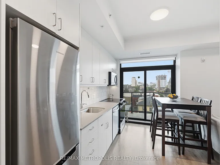 223 Princess St #709 — Photo 7