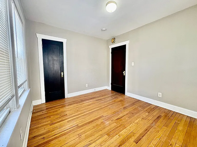Vanderbilt Place — Photo 28