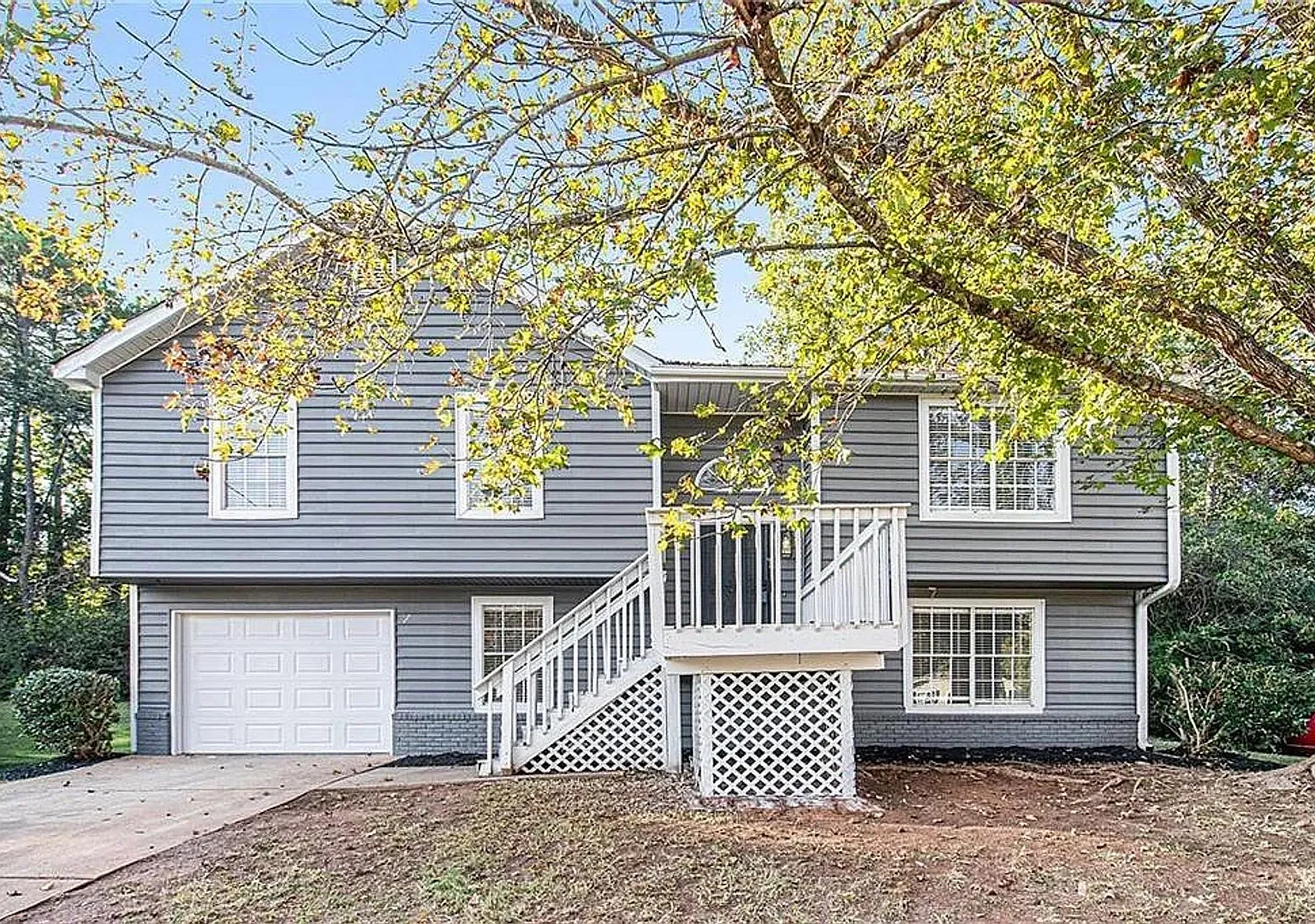 Room in 5 Bedroom Home at Newberry Trl — Photo 4