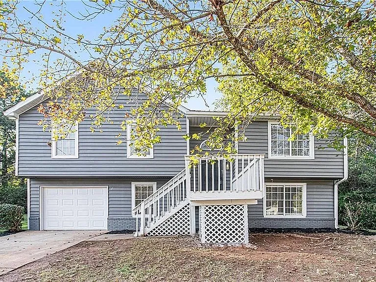 3490 Newberry Trl — Photo 4