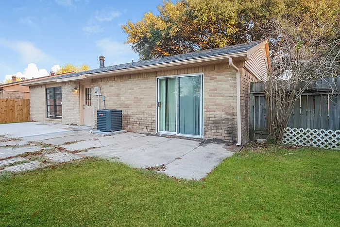 5211 Parkridge Dr — Photo 13