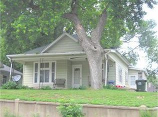 2015 W 4th St, Sioux City, IA 51103