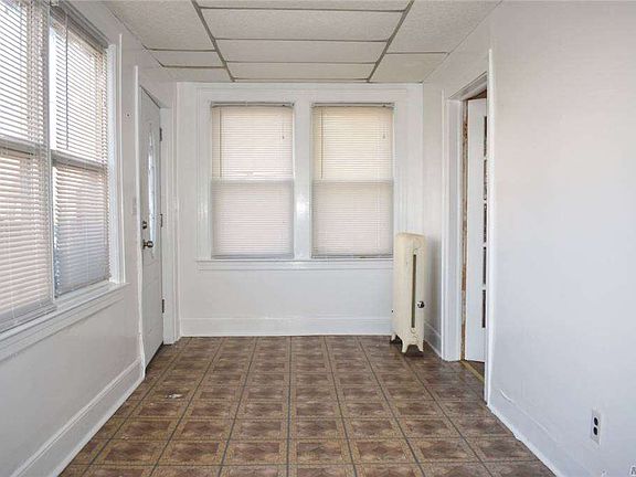 2nd image of 216-14 113th Dr