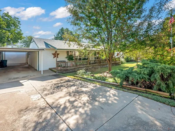 1017 N Main St, Sand Springs, OK 74063