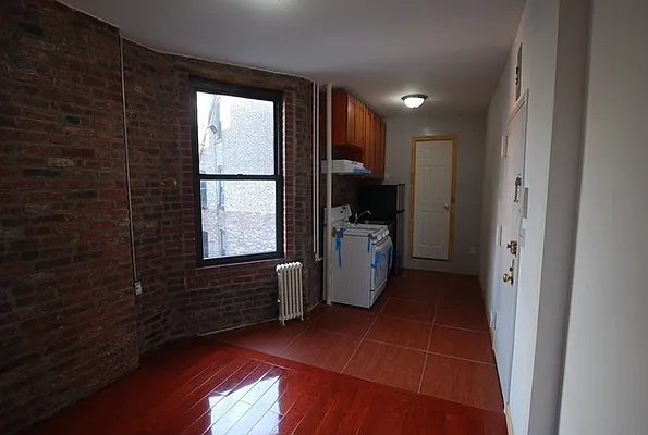 Rented by Nest Seekers International | media 22