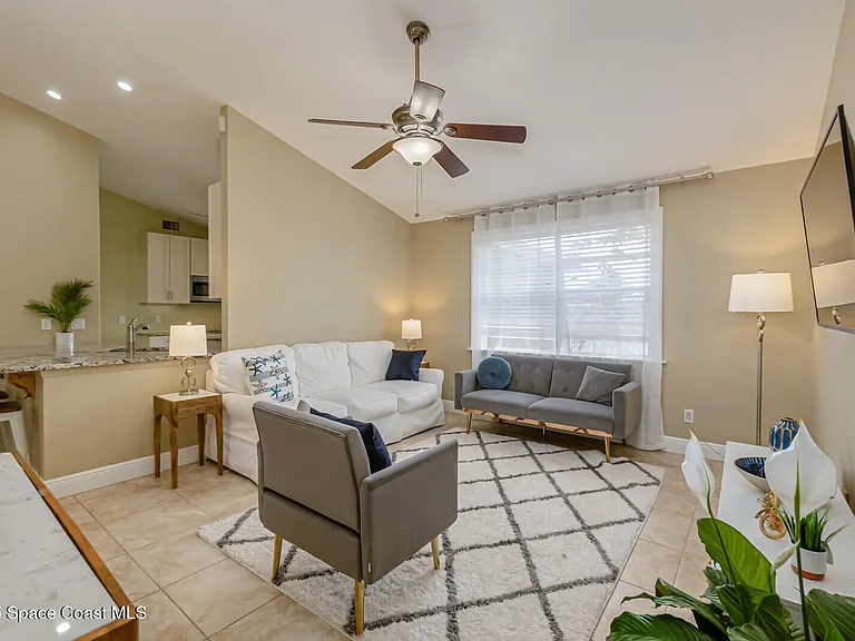 4361 Silver Lake Dr — Photo 8