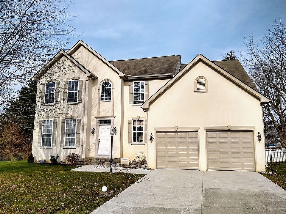 2nd image of 10 Cardamon Dr