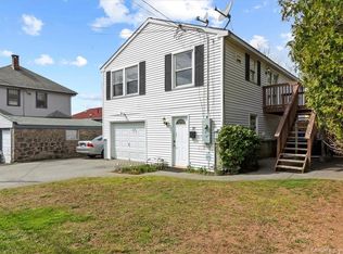 30 Forest St, Groton, CT 06340