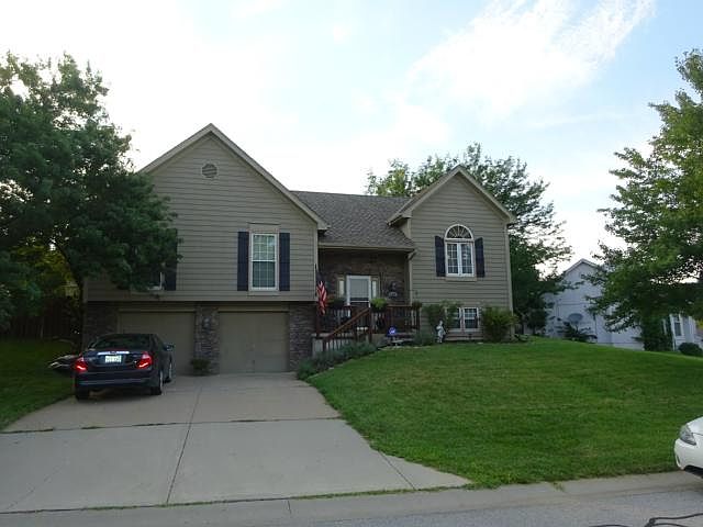 1st image of 11202 Lakeview Dr
