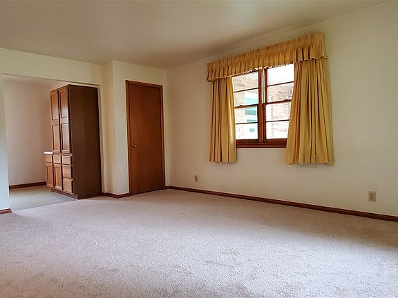 4th image of 103 Highview Dr