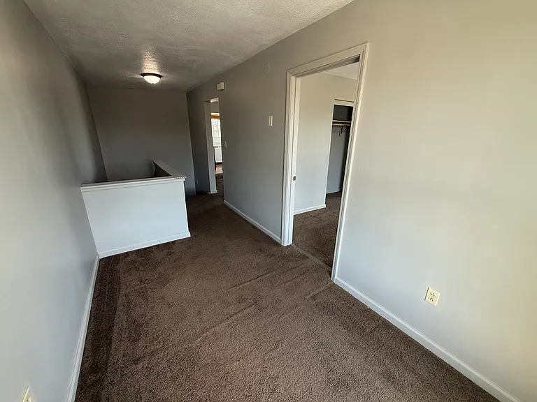 500 Straley Ave #2 — Photo 9