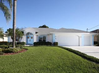 34 Fairway Rd, Rotonda West, FL 33947