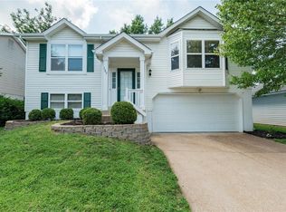 157 Glenbarr Ct, Valley Park, MO 63088