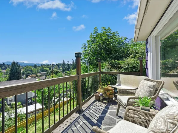 1035 Temple Drive, Everett, WA 98201