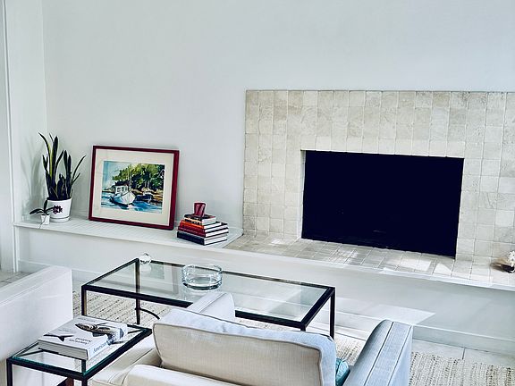 Living Room w/Fireplace