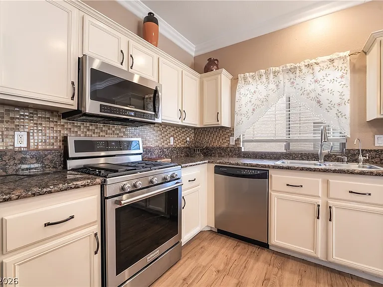 5910 Terra Grande Ave — Photo 20