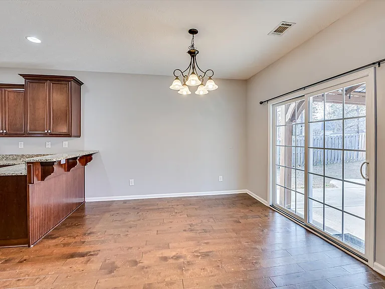 249 Crown Heights Way — Photo 12
