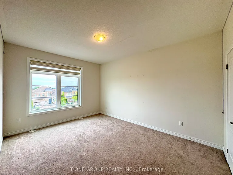 107 Luzon Ave #B — Photo 8