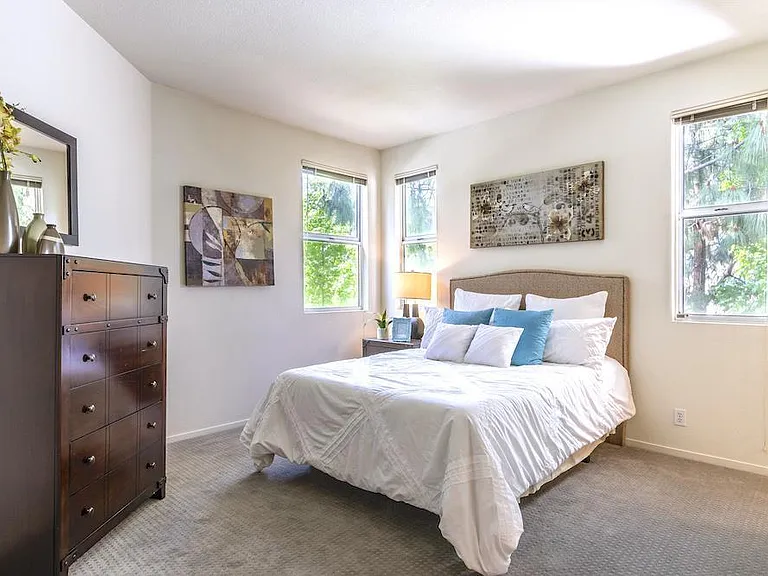 440 Navaro Pl #116 — Photo 38
