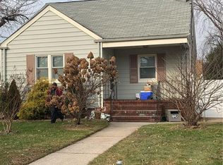 41 Pacific St, Edison, NJ 08817