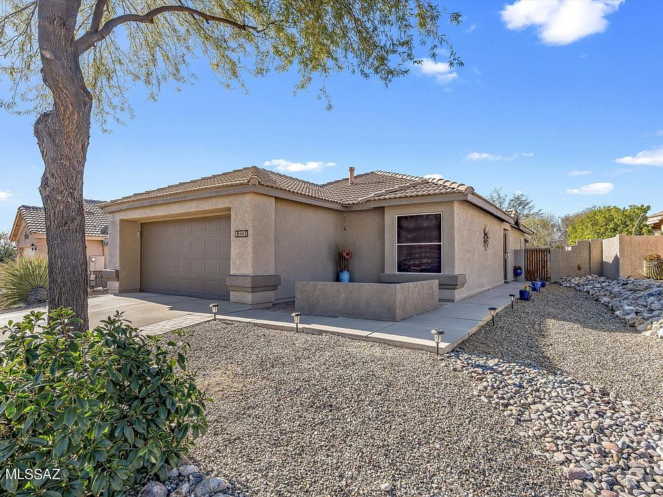 1st image of 13231 N Classic Overlook Ct