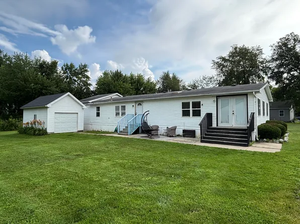 1118 E Chicago Rd, Quincy, MI 49082