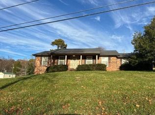 1817 Clouds Ford Rd, Kingsport, TN 37660