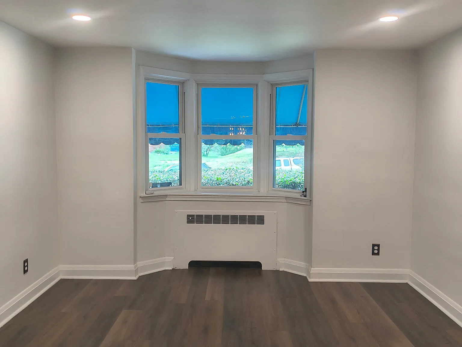 3 bed, 2.5 bath, 1496 sqft, $2,150 — Photo 3