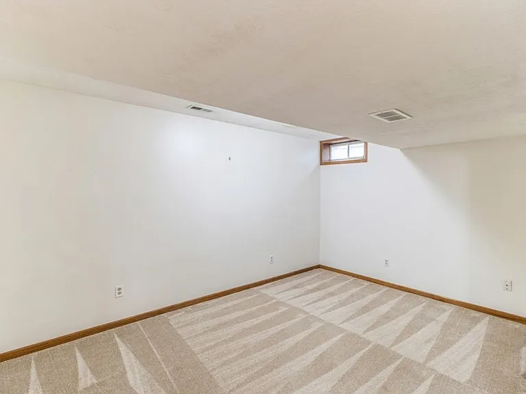 13585 Summit Dr — Photo 26