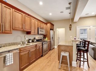 423 E 5th St #2, Boston, MA 02127