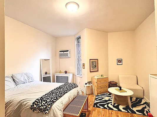 Rented by Compass | media 2