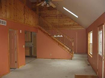 3rd image of 1886 N Branch Rd