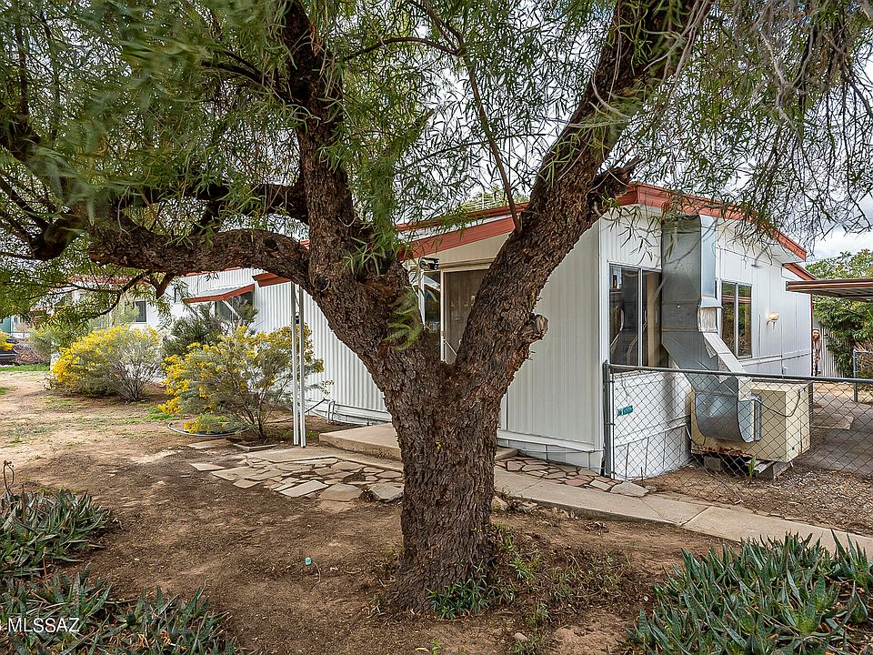 1st image of 900 W La Pasadita Cir