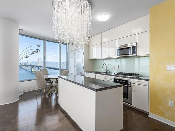 5th image of 338 Spear St Unit 34B