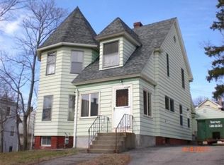 14 Melville St, Worcester, MA 01605
