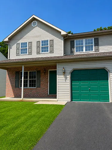 126 Bainbridge Cir Photo 1