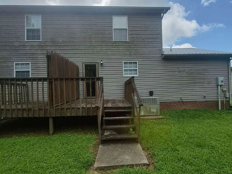 825 Decoy Ct — Photo 8