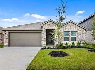 9428 Golden Tree Ave, Fort Worth, TX 76108