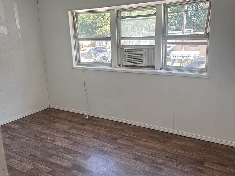 222 Airport Dr #5 — Photo 5