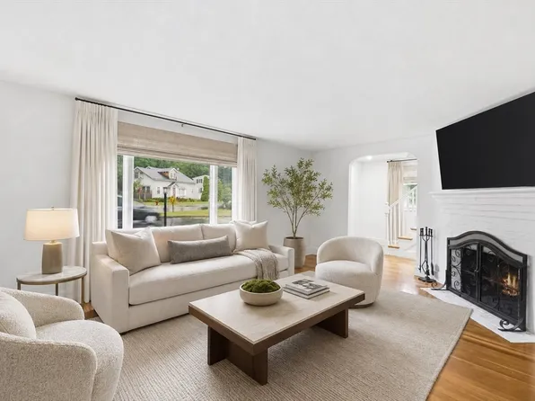 78 Range Ave, Lynn, MA 01904