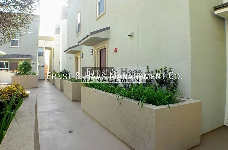 16674 Bellflower Blvd — Photo 10