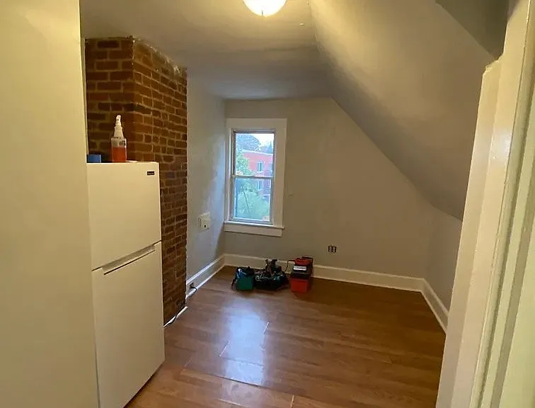 50 Walnut St #3 — Photo 6
