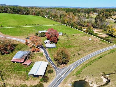 327 Tom Hunter Rd, Pilot Mountain, NC, 27041